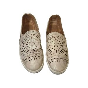 Women's Kaari Blue Slip On‎ Peggy  Taupe 7.5 Shoes Comfy